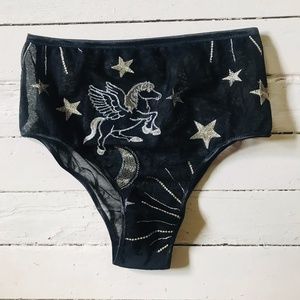 High Waisted Pegasus Undies